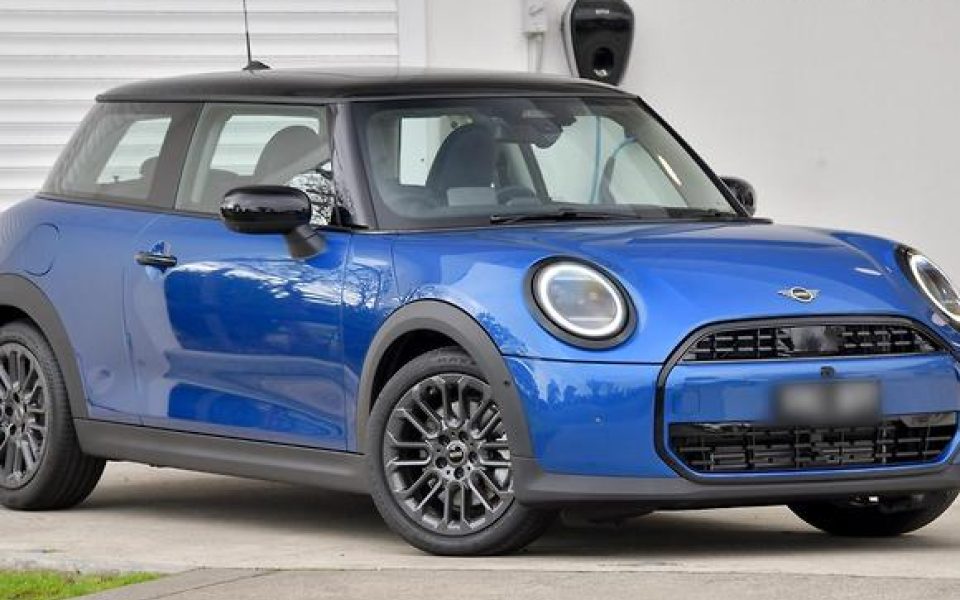2026 MINI Cooper C Classic Hatch