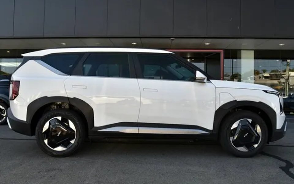 2026 Kia EV5 OVc MY26 Air Long Range Clear White 1 Speed Reduction Gear Wagon