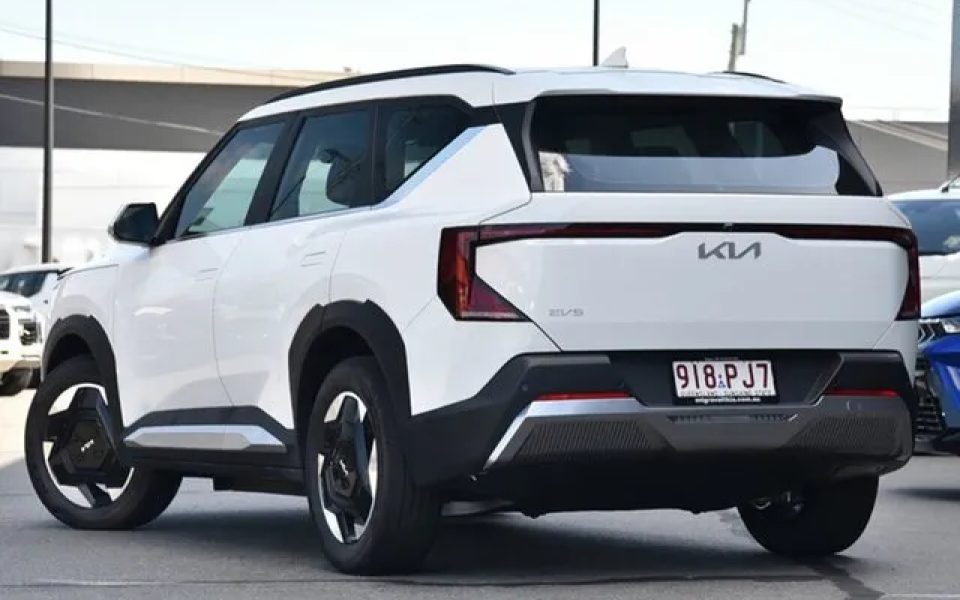 2026 Kia EV5 OVc MY26 Air Long Range Clear White 1 Speed Reduction Gear Wagon