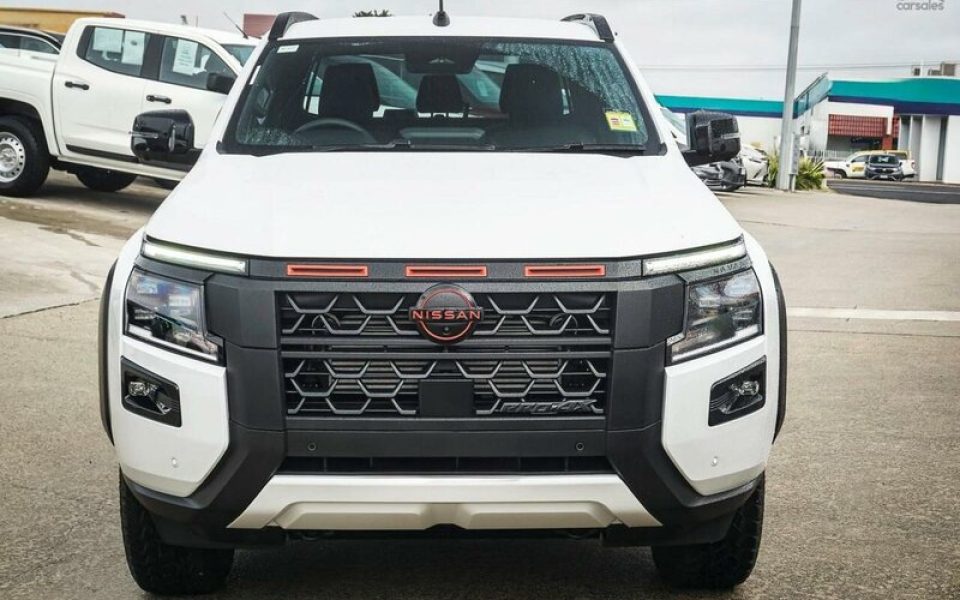 2026 Nissan Navara PRO-4X Pick-up Super 4WD Utility (Glacier White) New Car