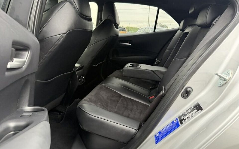 2020 Toyota Corolla ZR E-CVT Hybrid Hatchback (Silver Pearl) Used Car