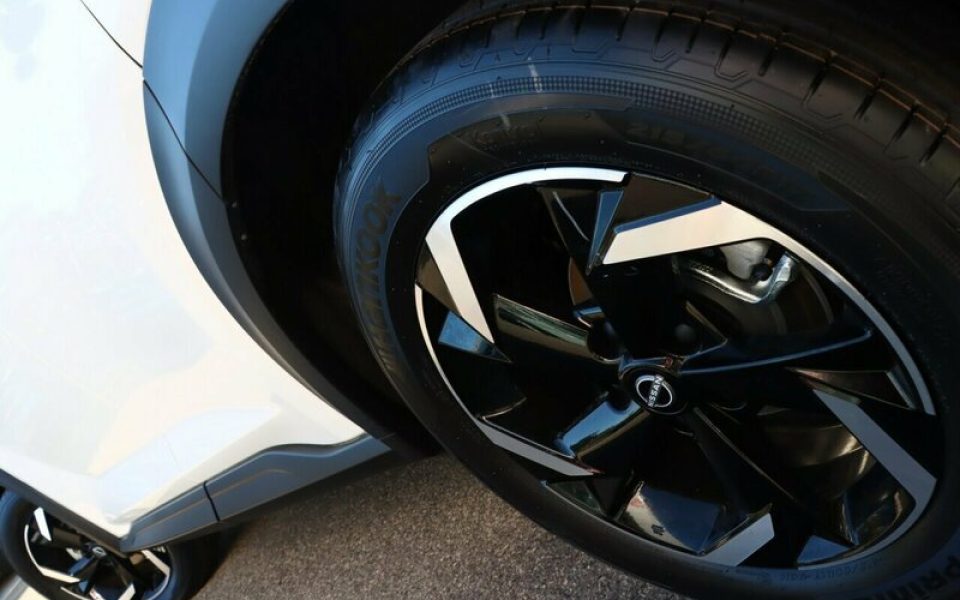 2025 Nissan Juke ST+ DCT 2WD Hatchback (Pearl White) New Car