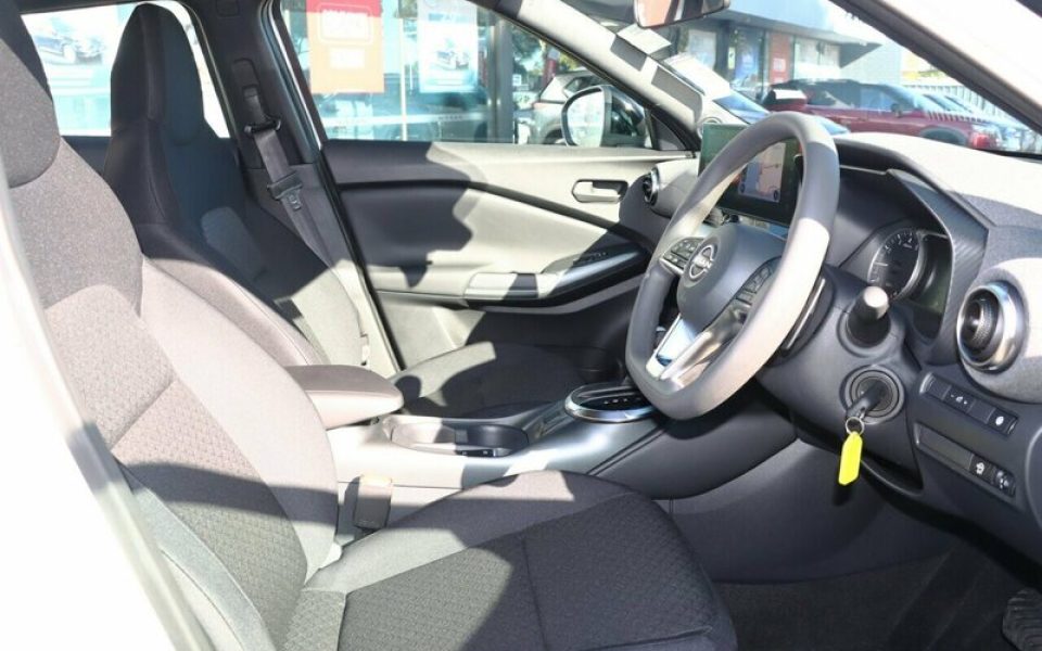2025 Nissan Juke ST+ DCT 2WD Hatchback (Pearl White) New Car