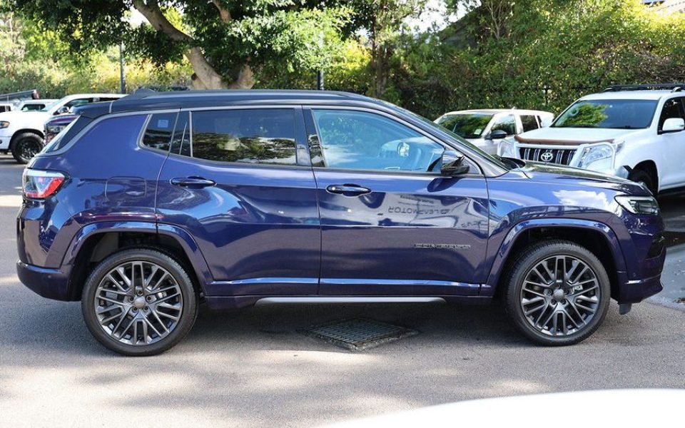 2023 Jeep Compass S-Limited M6