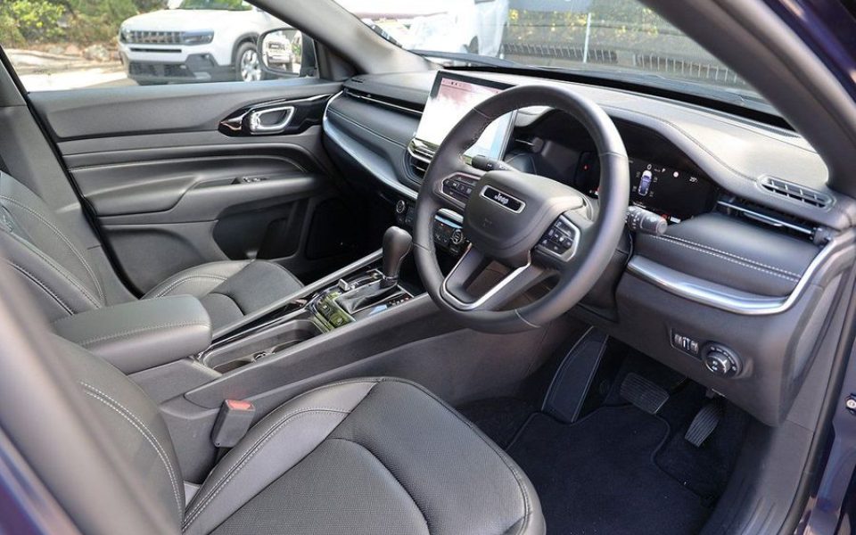 2023 Jeep Compass S-Limited M6