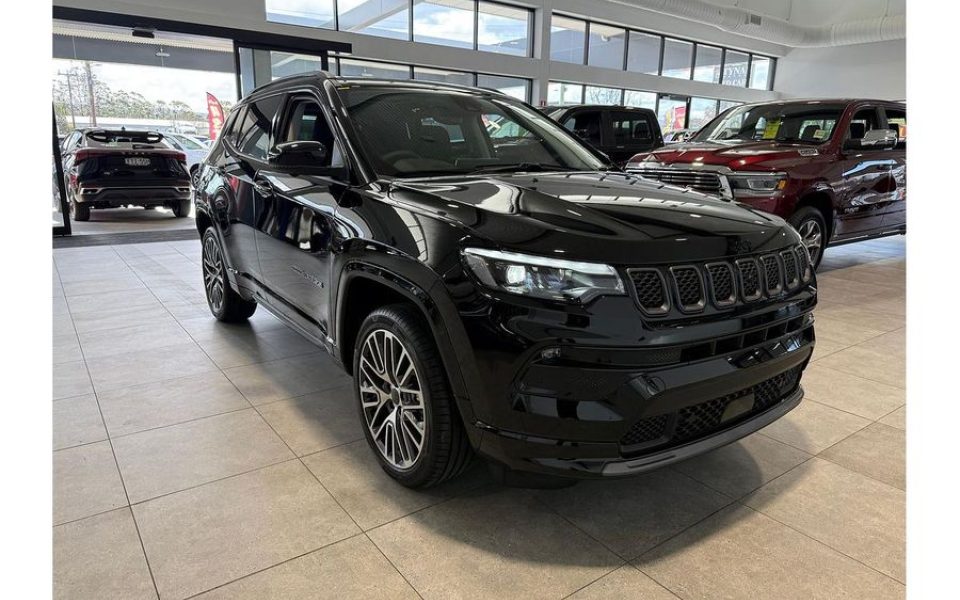 2025 Jeep Compass Summit e-Hybrid MV
