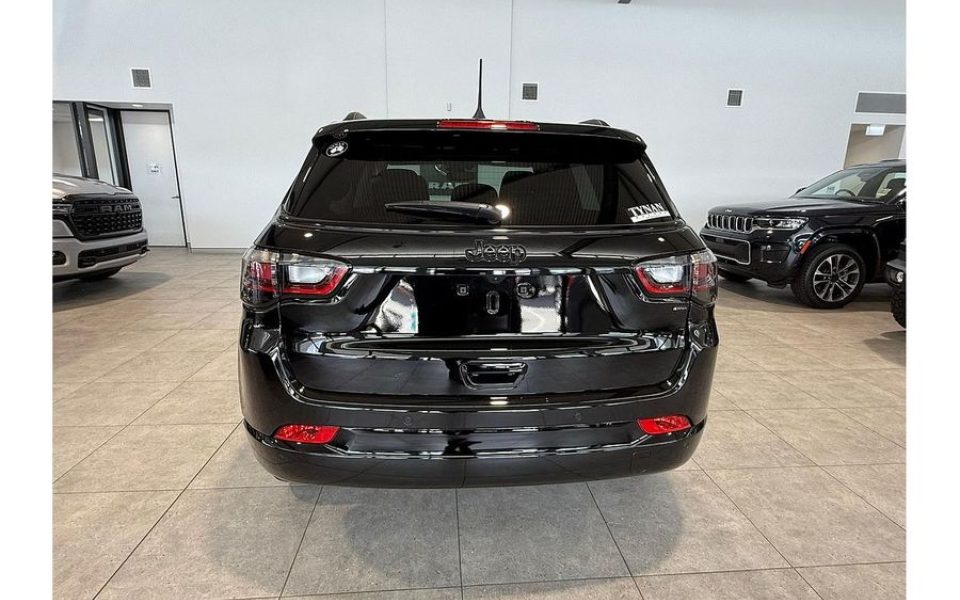 2025 Jeep Compass Summit e-Hybrid MV