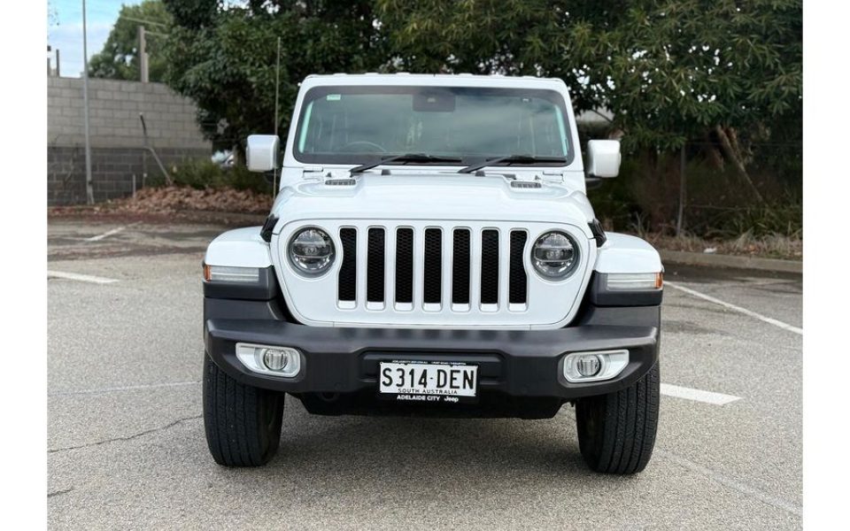 2021 Jeep Wrangler Unlimited Overland Auto Rock-Trac MY21