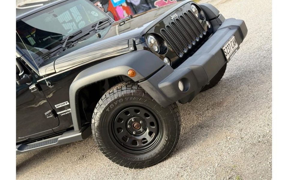 2017 Jeep Wrangler Unlimited Sport Manual 4x4 MY17