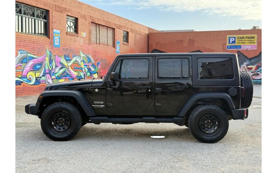 2017 Jeep Wrangler Unlimited Sport Manual 4x4 MY17