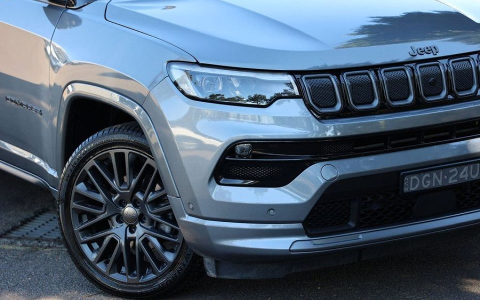 2023 Jeep Compass S-Limited M6