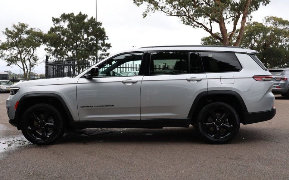2022 Jeep Grand Cherokee L Night Eagle WL
