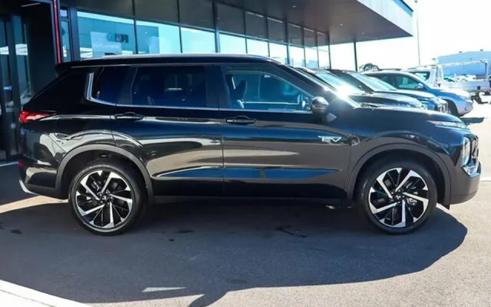 ZM Outlander ASPIRE 2.4L PHEV AWD 5ST