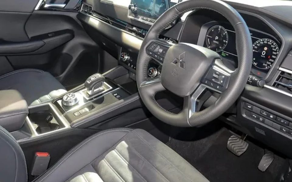 ZM Outlander ASPIRE 2.4L PHEV AWD 5ST