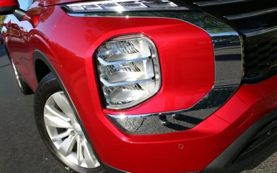 2025 Mitsubishi Outlander ZM MY25 ES 2WD Red Diamond 8 Speed Constant Variable Wagon