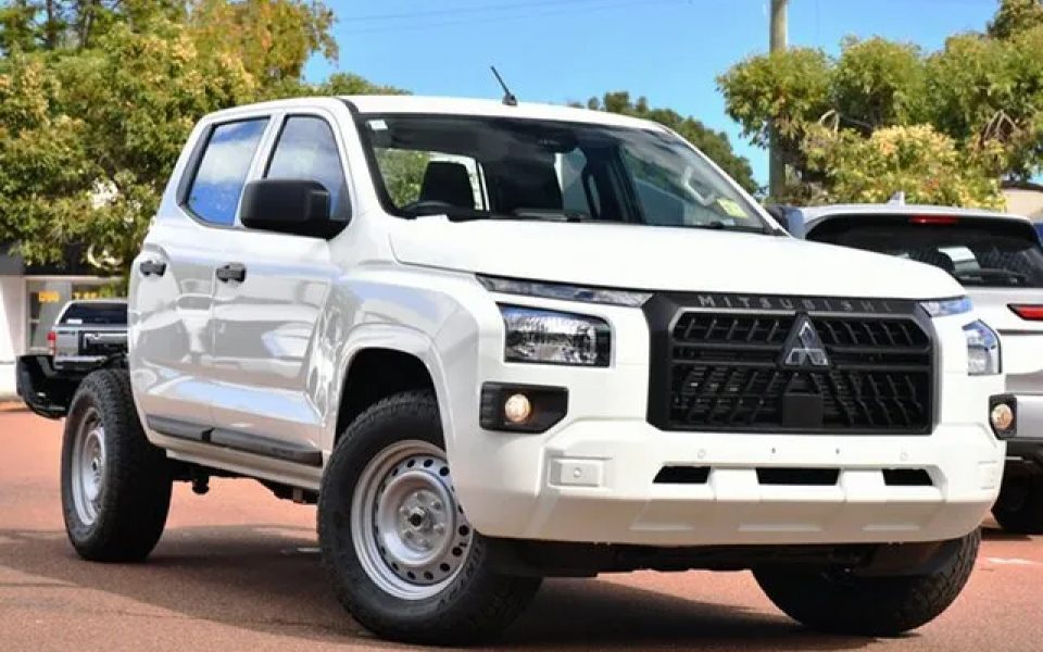 2025 Mitsubishi Triton MV MY25 GLX (4x4) White 6 Speed Automatic Utility