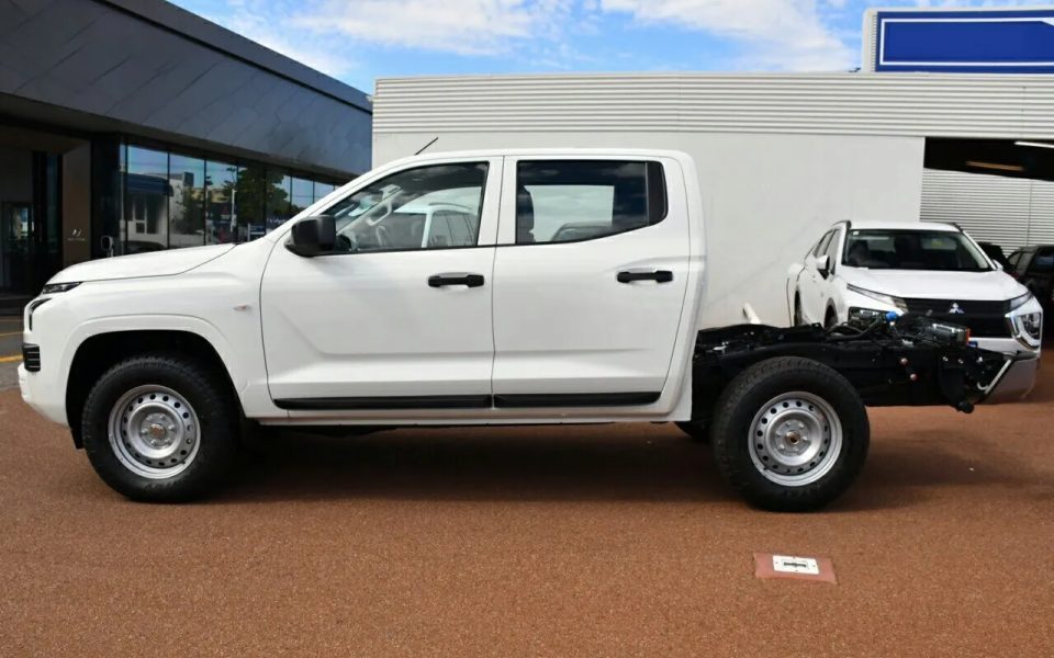 2025 Mitsubishi Triton MV MY25 GLX (4x4) White 6 Speed Automatic Utility