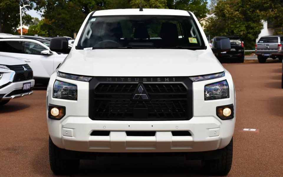 2025 Mitsubishi Triton MV MY25 GLX (4x4) White 6 Speed Automatic Utility
