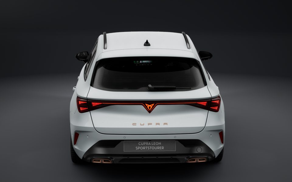 CUPRA Leon Sportstourer VZe 200kW PHEV MY26