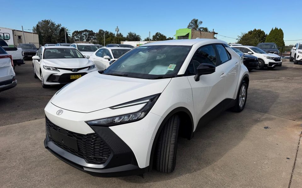 2024 Toyota C-HR GXL-2WD