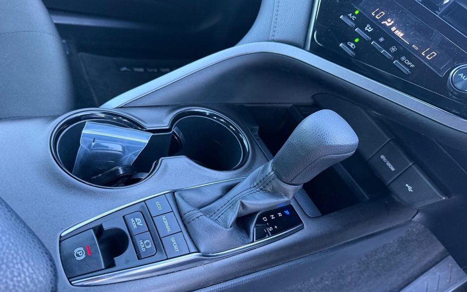 2023 Toyota Camry Hybrid Ascent