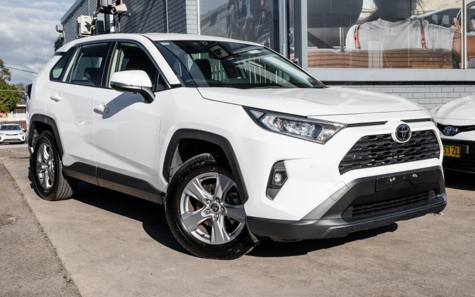2023 Toyota RAV4 GX-2WD