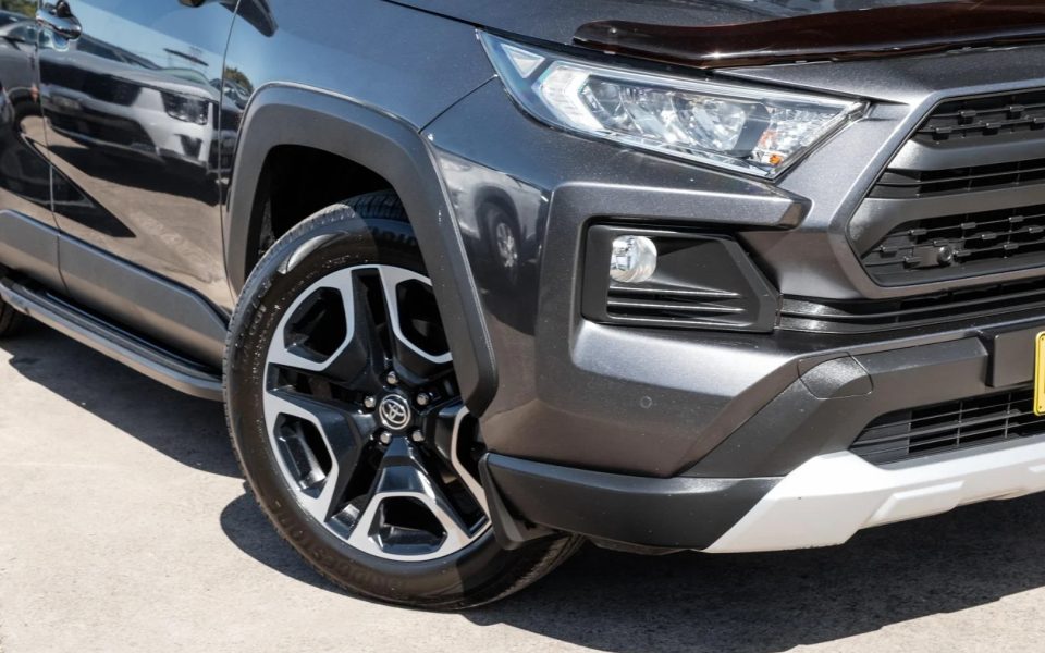 2021 Toyota RAV4 Edge AWD