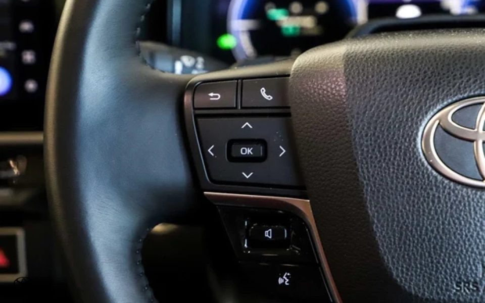 2025 Toyota Camry SL