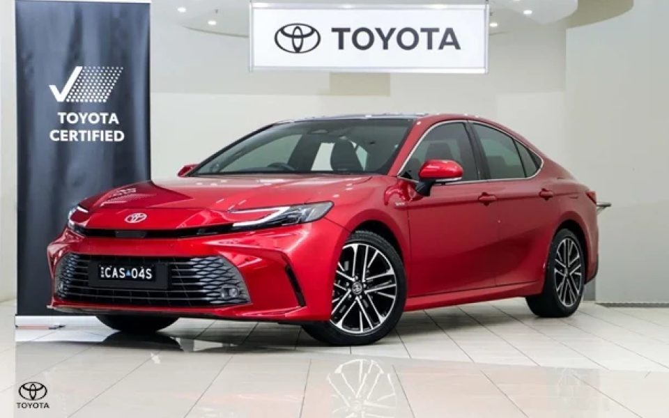 2025 Toyota Camry SL