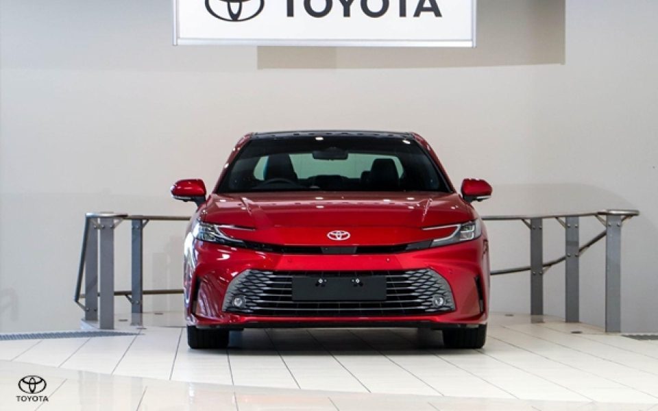 2025 Toyota Camry SL