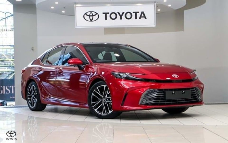 2025 Toyota Camry SL