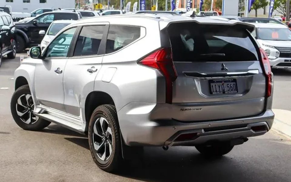 2024 Mitsubishi Pajero QG MY25 Exceed (4WD) 7 Seat Blade Silver 8 Speed Automatic