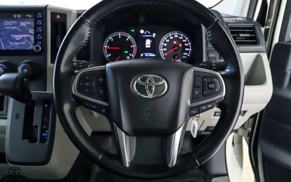 2022 Toyota Hiace Base