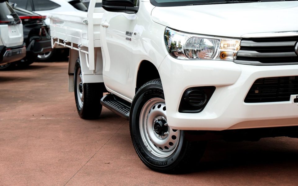 2025 Toyota Hilux SR