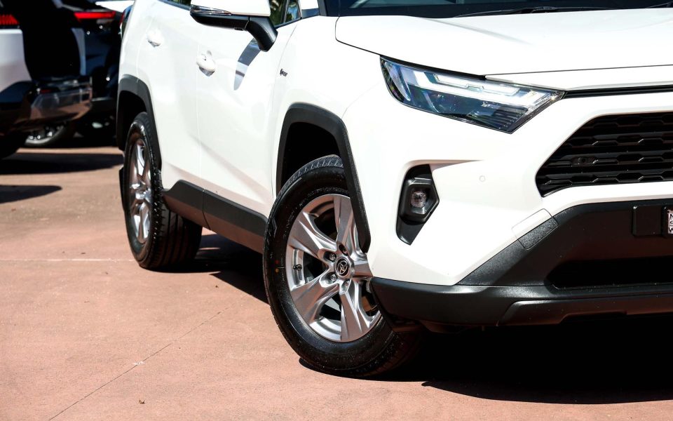 2025 Toyota RAV4 Hybrid GX-2WD