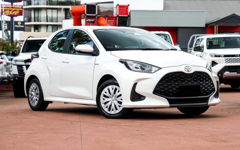2024 Toyota Yaris Ascent Sport
