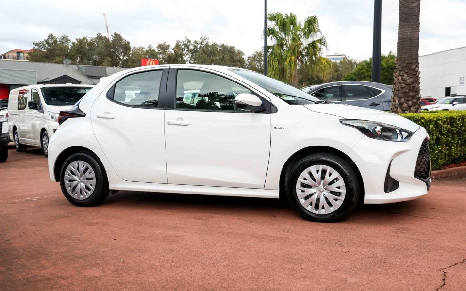 2024 Toyota Yaris Ascent Sport