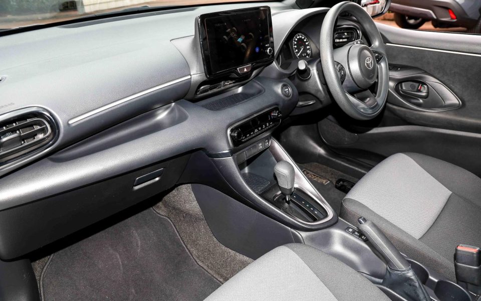 2024 Toyota Yaris Ascent Sport