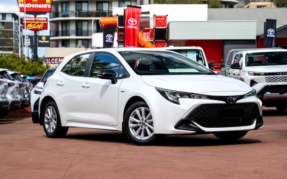 2025 Toyota Corolla Hatch Hybrid Ascent Sport