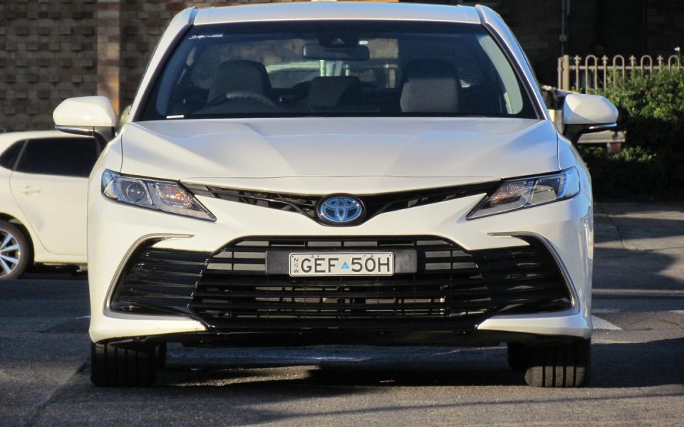 2022 Toyota Camry Hybrid Ascent