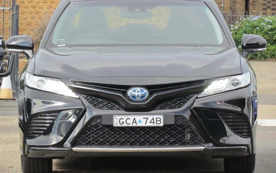 2020 Toyota Camry Hybrid SL