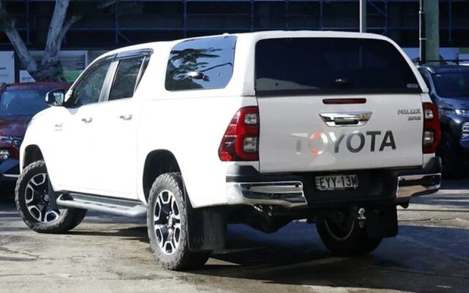 2023 Toyota Hilux 4x4 SR5
