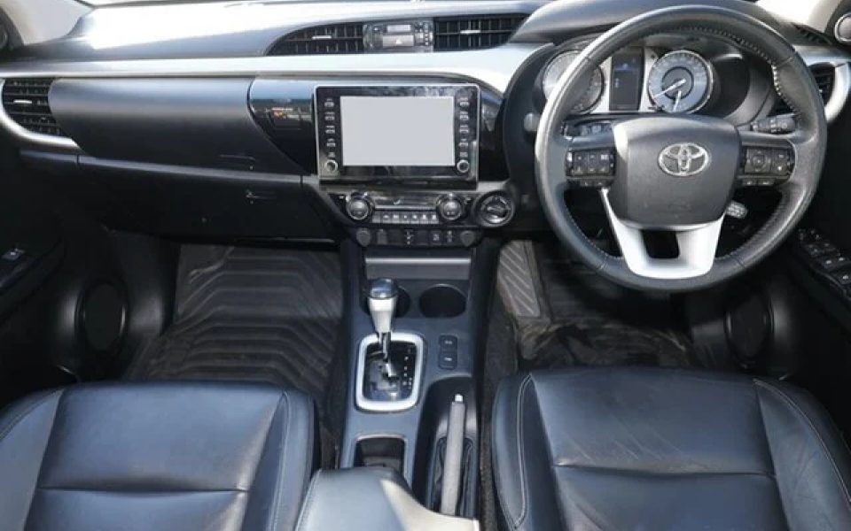 2023 Toyota Hilux 4x4 SR5