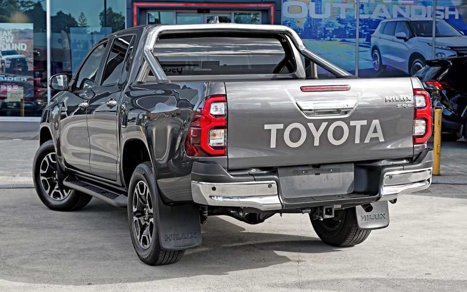 2022 Toyota Hilux 4x4 SR5