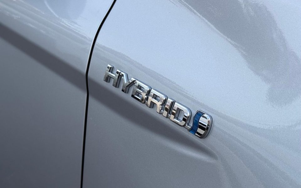 2021 Toyota Camry Hybrid Ascent