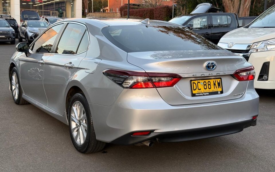 2021 Toyota Camry Hybrid Ascent
