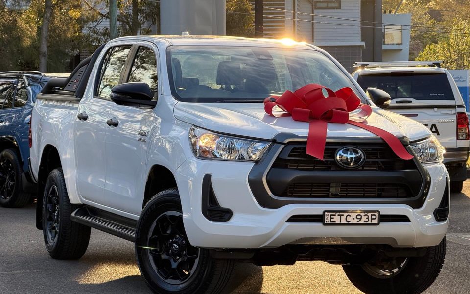 2022 Toyota Hilux SR