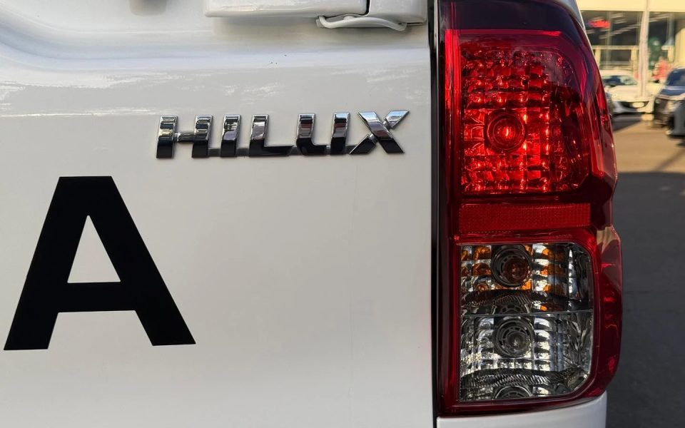 2022 Toyota Hilux SR