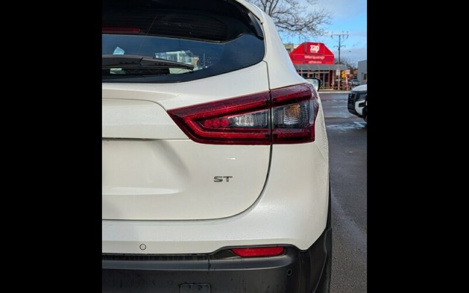 2021 Nissan Qashqai ST X-tronic Wagon (White) Used Car
