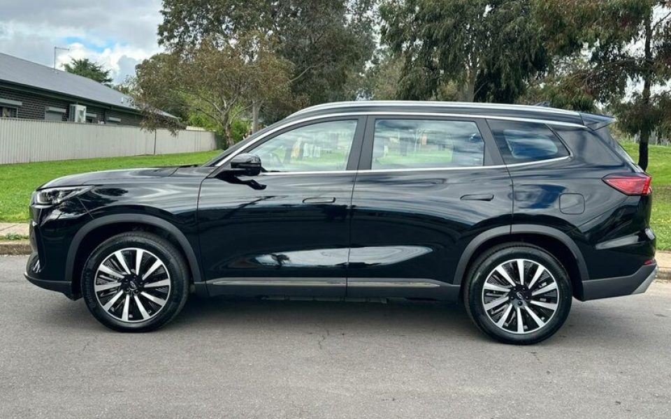 2025 Chery Tiggo 8 PRO MAX Super Hybrid DHT Urban Wagon (Black) Used Car